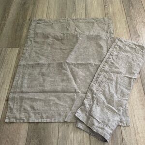EUC 100% Linen Pottery Barn Standard Pillowcase Shams